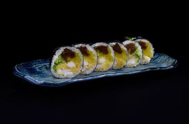 Futomaki z halibutem w panko Futomaki z halibutem w panko