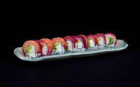 California z marynowanym łososiem California z marynowanym łososiem