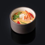 Tom yum z krewetkami