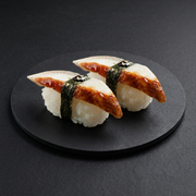 Nigiri z węgorzem