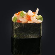 Gunkan krewetka z awokado