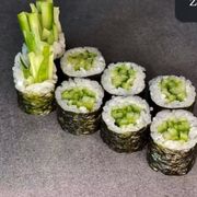 Hosomaki z ogórkiem 8 szt. Hosomaki z ogórkiem 8 szt.