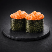 Gunkan łosoś pikantny