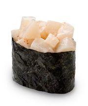 Gunkan z rybą maślaną